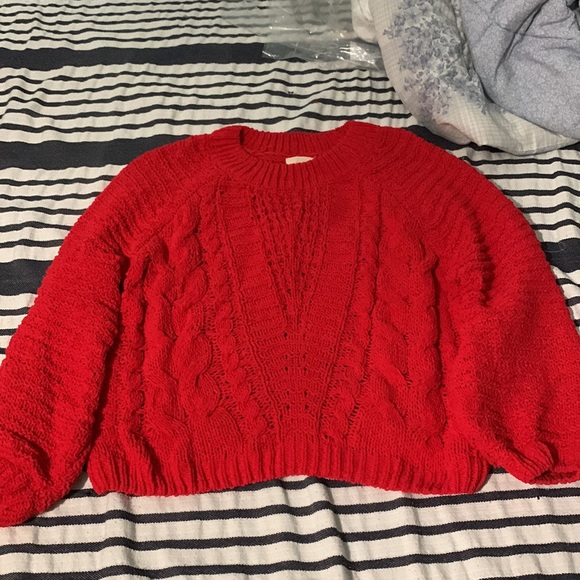 Francesca’s red cozy sweater - Picture 2 of 7